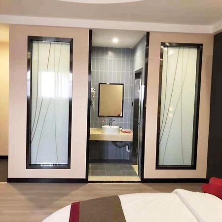 Thank Inn Plus Hotel Hebei Shijiazhuang Zhengding New District International Small Commodity City Exterior photo